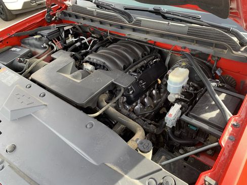 Used 2018 Chevrolet Silverado 1500 LT w/ All Star Edition image 44