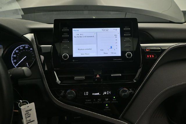 Used 2024 Toyota Camry SE FWD image 10