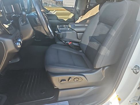 Used 2022 GMC Sierra 1500 Elevation image 12