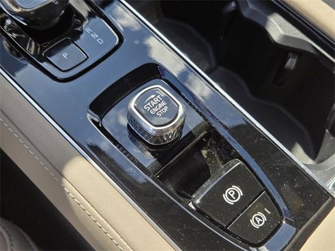 New 2026 Volvo XC90 T8 Plus image 28