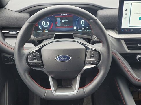 Used 2025 Ford Explorer ST-Line image 32