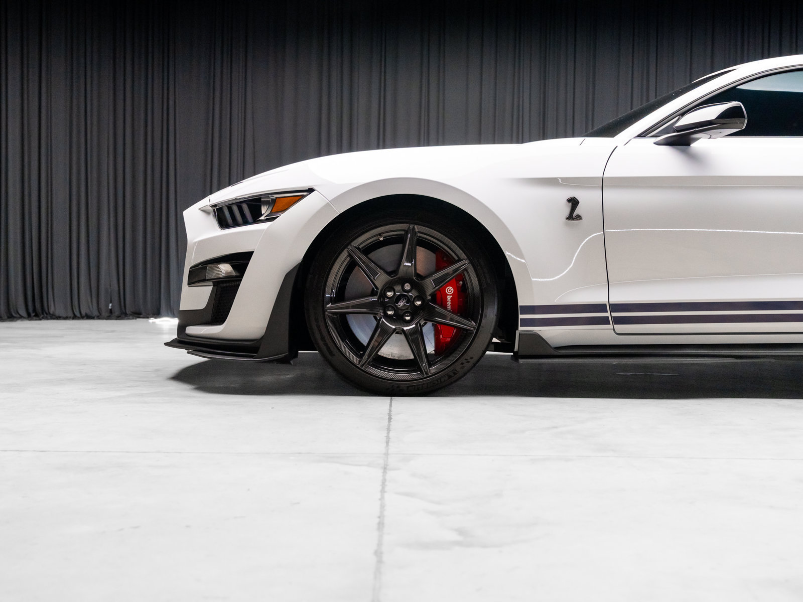 Used 2021 Ford Mustang Shelby GT500 w/ Carbon Fiber Track Pack RWD image 26