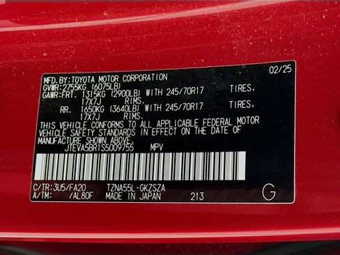 Certified 2025 Toyota 4Runner SR5 AWD/4WD image 31