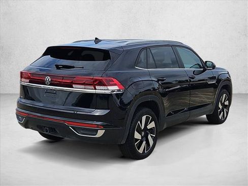 Used 2026 Volkswagen Atlas Cross Sport SE FWD image 5