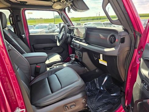 New 2026 Jeep Wrangler Unlimited Rubicon w/ Whitecap Package AWD/4WD image 18