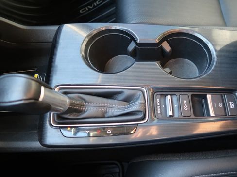 Used 2022 Honda Civic Touring image 30