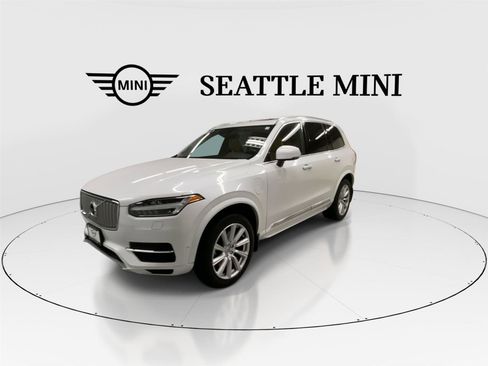 Used 2016 Volvo XC90 T8 Inscription w/ Protection Package image 5