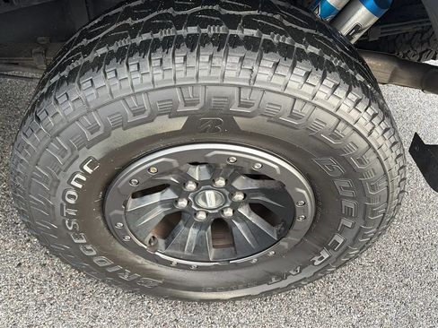 Used 2018 Ford F150 Raptor w/ Equipment Group 802A Luxury image 32