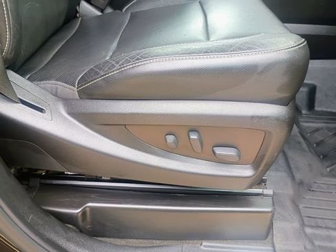 Used 2018 Chevrolet Silverado 2500 LTZ w/ Duramax Plus Package AWD/4WD image 38