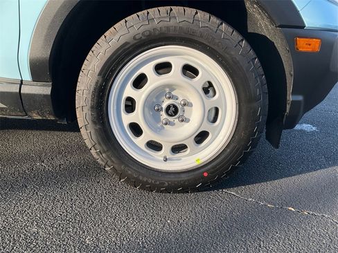 New 2025 Ford Bronco Sport Heritage w/ Convenience Package image 10