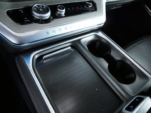 Certified 2025 Ford Expedition Platinum AWD/4WD image 22