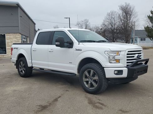 Used 2016 Ford F150 XLT w/ Equipment Group 302A Luxury image 2