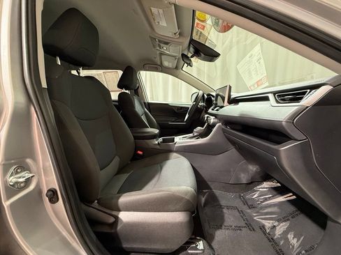 Certified 2025 Toyota RAV4 LE AWD/4WD image 21