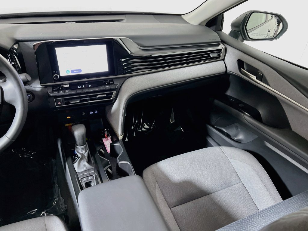 Used 2025 Toyota Camry LE w/ Convenience Package AWD/4WD image 20