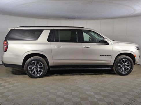 Used 2023 Chevrolet Suburban Z71 AWD/4WD image 16