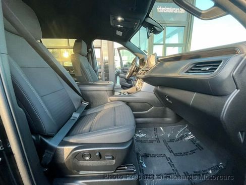 Used 2022 GMC Yukon XL SLE image 23