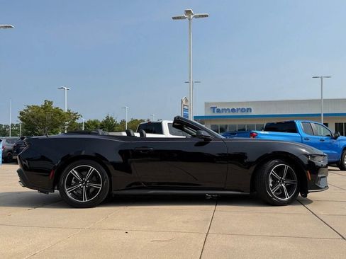 Used 2025 Ford Mustang Premium RWD image 3