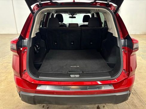 Used 2025 Nissan Rogue SV FWD image 23