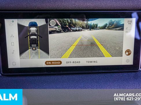 Used 2023 Land Rover Defender 110 X-Dynamic SE image 36