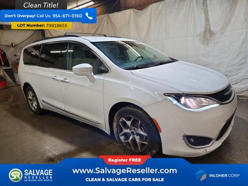 Used 2017 Chrysler Pacifica Touring-L w/ Tire & Wheel Group image 5
