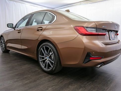 Used 2019 BMW 330i xDrive Sedan w/ Premium Package AWD/4WD image 31