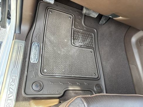 Used 2025 RAM 3500 Longhorn image 30