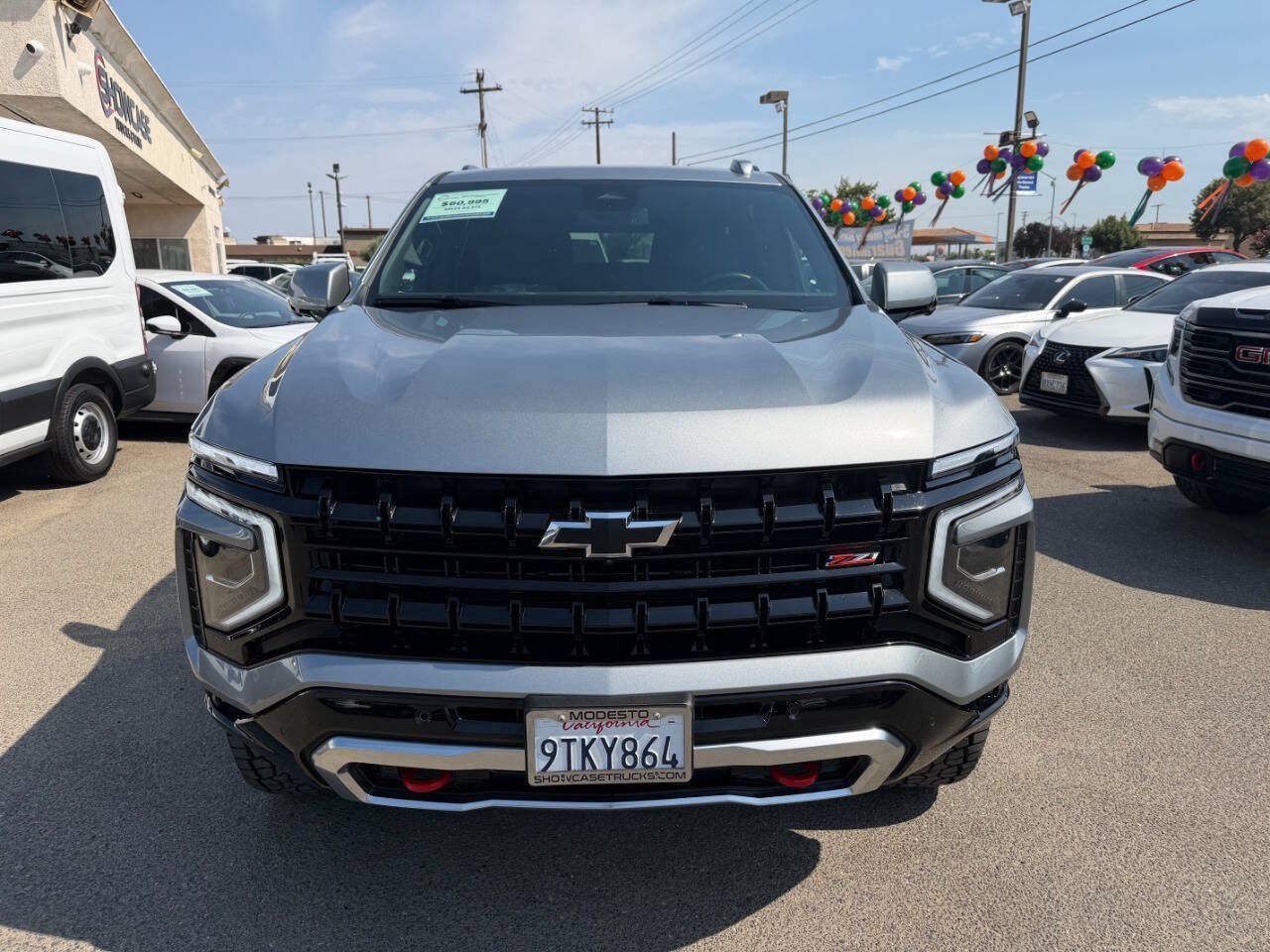 Used 2025 Chevrolet Suburban Z71 AWD/4WD image 3