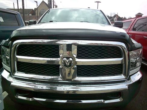 Used 2013 RAM 2500 Tradesman w/ Chrome Appearance Group image 2