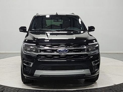 Used 2022 Ford Expedition Max Limited RWD image 2