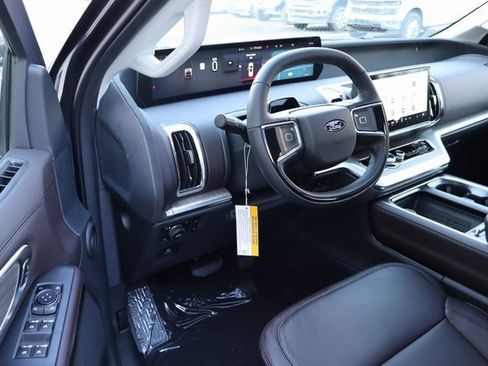 New 2025 Ford Expedition Max Platinum w/ Platinum Ultimate Package image 4