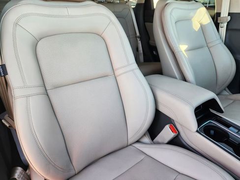 Used 2024 Lincoln Corsair Grand Touring image 20