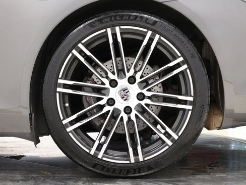 Used 2015 Porsche 911 Carrera image 83