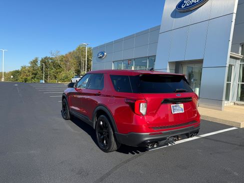 Certified 2021 Ford Explorer ST w/ Equipment Group 401A image 7