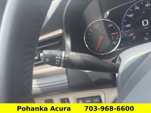 Used 2020 GMC Acadia Denali w/ Denali Ultimate Package AWD/4WD image 10