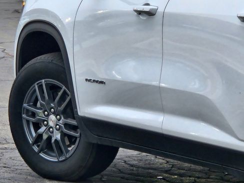 Certified 2025 GMC Acadia Elevation image 16