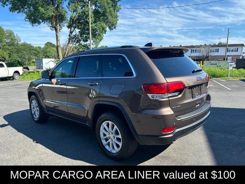 Used 2021 Jeep Grand Cherokee Laredo AWD/4WD image 7