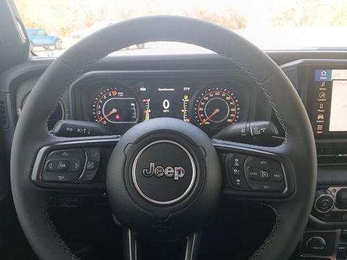 New 2026 Jeep Gladiator Willys AWD/4WD image 14