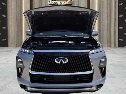 Used 2025 INFINITI QX80 Sensory AWD/4WD image 16