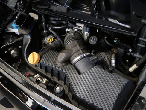 Used 2000 Porsche 911 Cabriolet image 38