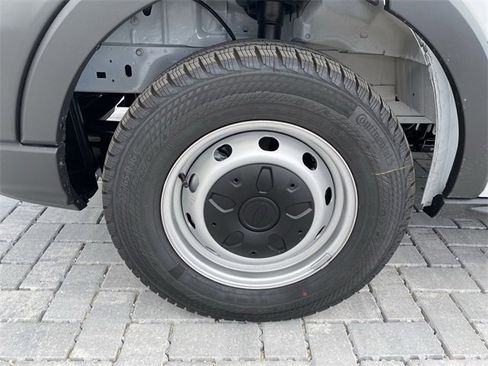 New 2025 Ford Transit 250 148 Medium Roof image 72