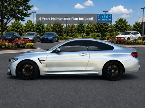 Used 2018 BMW M4 Coupe RWD image 2