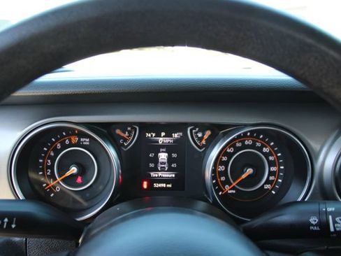 Used 2022 Jeep Wrangler Unlimited Sport AWD/4WD image 19