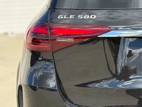 New 2026 Mercedes-Benz GLE 580 4MATIC image 10