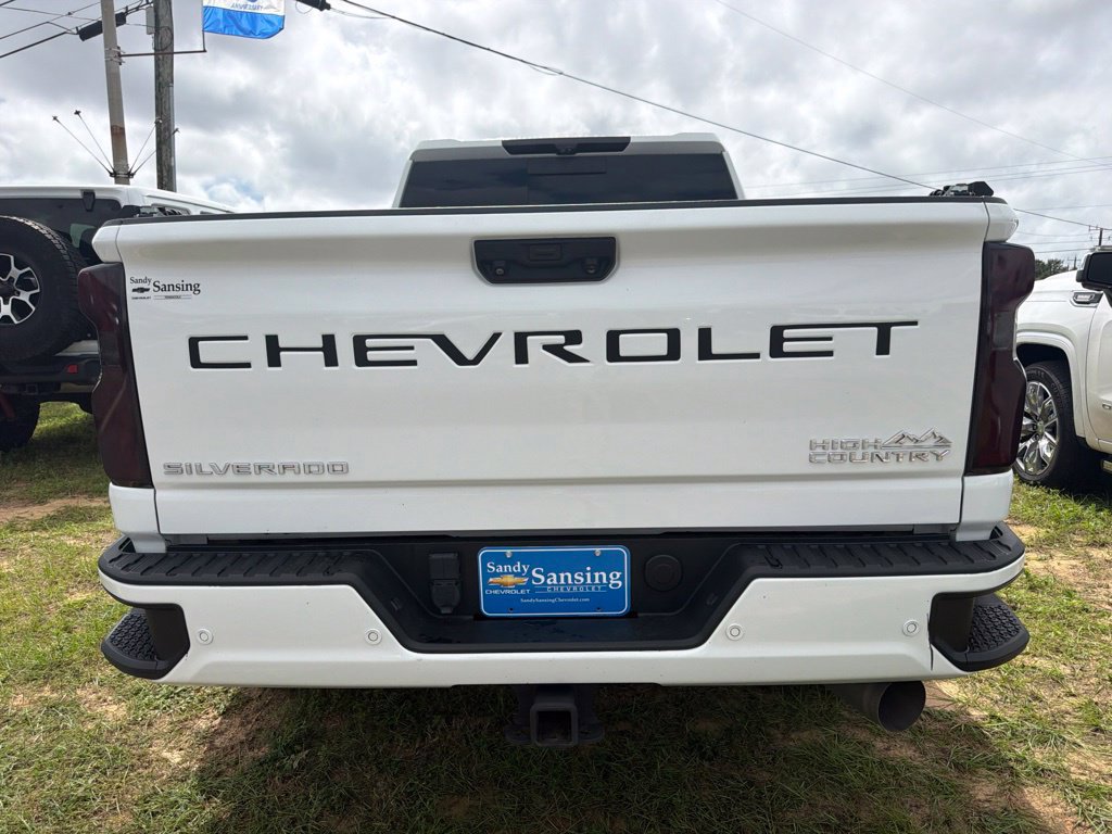 Used 2022 Chevrolet Silverado 2500 High Country w/ Z71 Off-Road Package AWD/4WD image 8