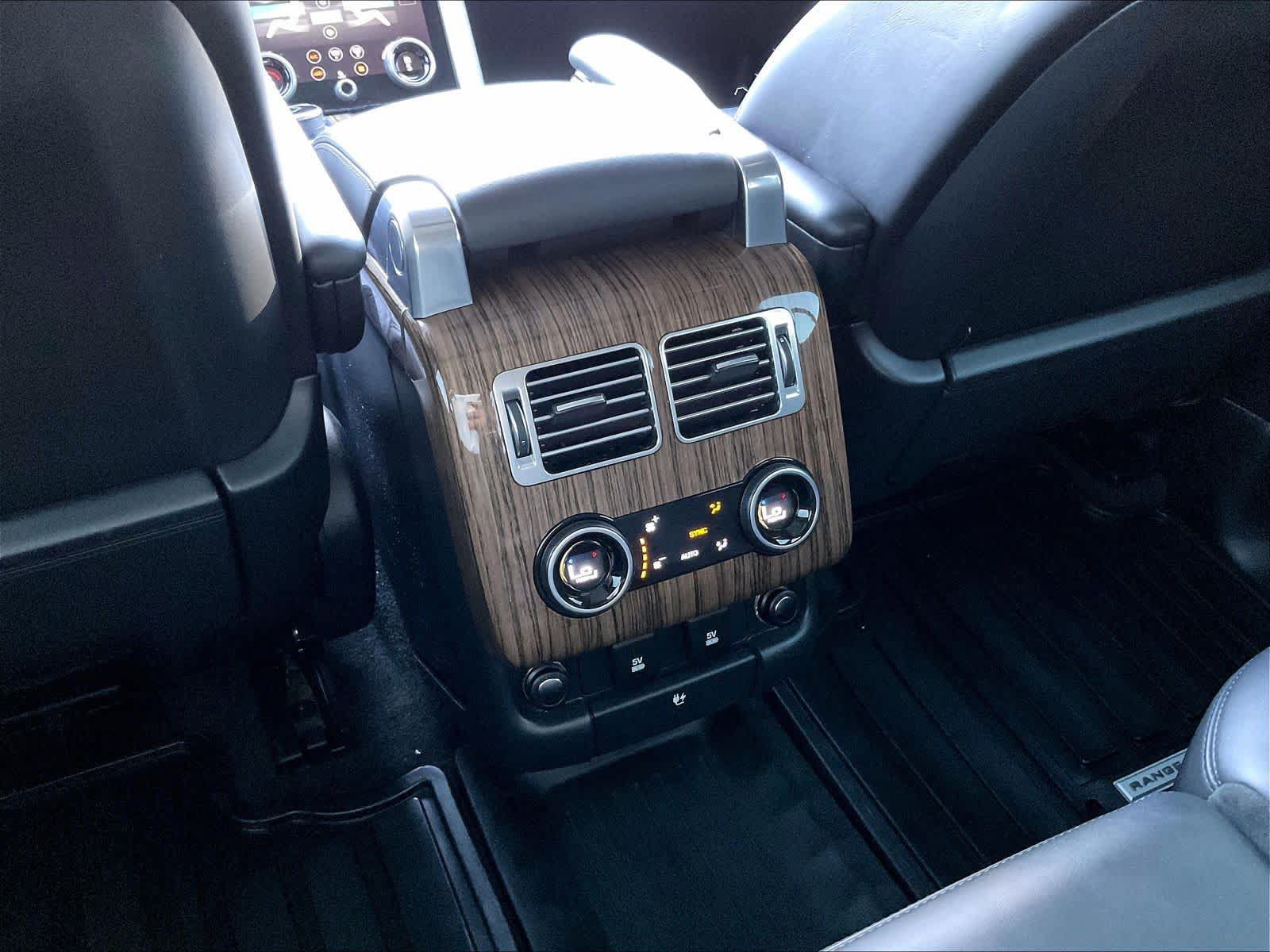 Used 2019 Land Rover Range Rover Supercharged AWD/4WD image 35