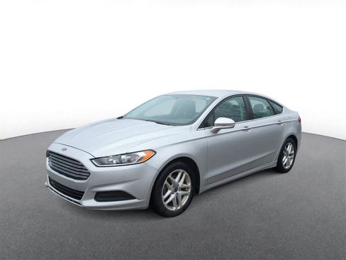 Used 2014 Ford Fusion SE image 4