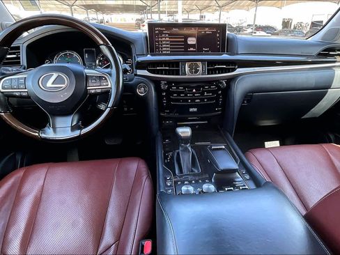 Used 2019 Lexus LX 570 4WD w/ Luxury Package image 13