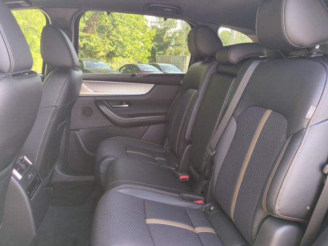 New 2026 MAZDA CX-70 3.3 Turbo w/ Premium Plus Pkg AWD/4WD image 13
