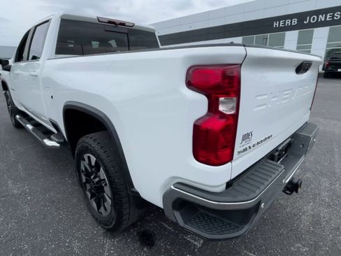 Used 2020 Chevrolet Silverado 2500 LT w/ All Star Edition AWD/4WD image 2
