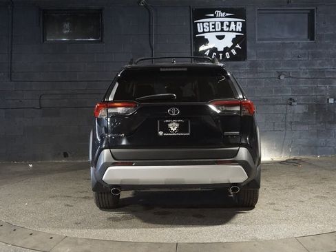 Used 2019 Toyota RAV4 Adventure AWD/4WD image 4